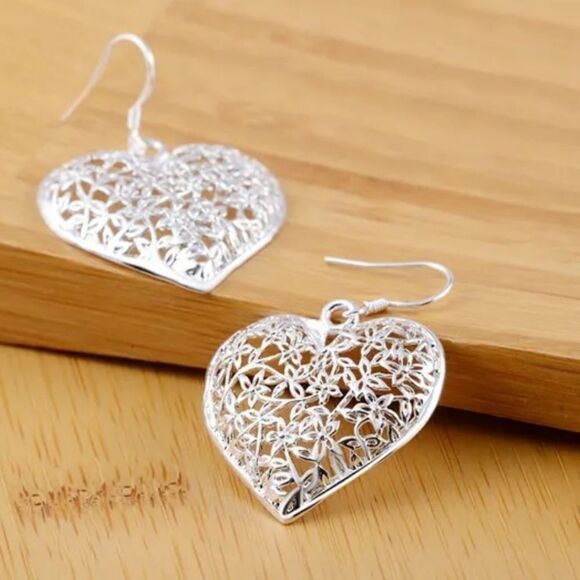 The Vintage Heart oversized drop earrings in Tibetan Silver - Picture 5 of 5